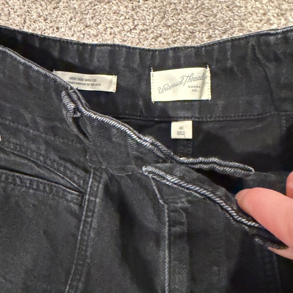 Universal Thread jeans - Picture 3 of 4